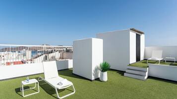 Sundeck