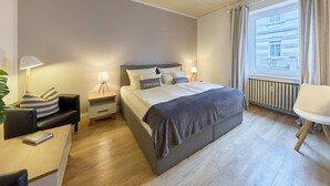 Double Room, 1 Katil Kelamin (Double) | Meja, Wi-fi percuma, cadar katil 