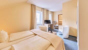 Double Room, 1 Double Bed | Desk, free WiFi, bed sheets