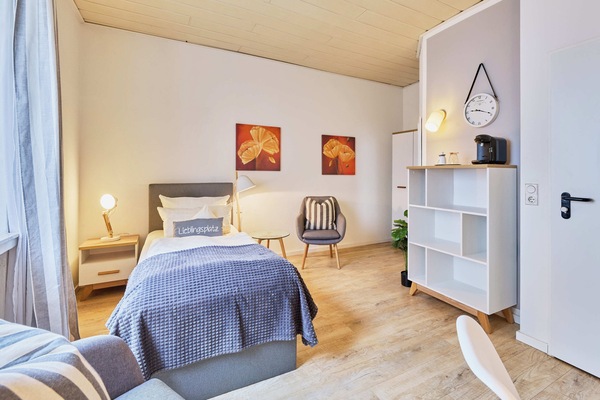 Single Room | Desk, free WiFi, bed sheets