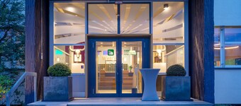 AMH Airport-Messe-Hotel