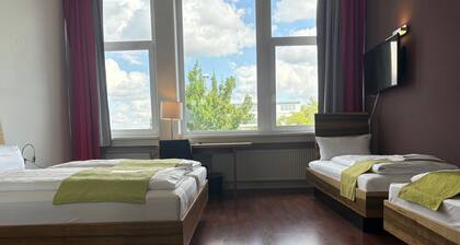 AMH Airport-Messe-Hotel