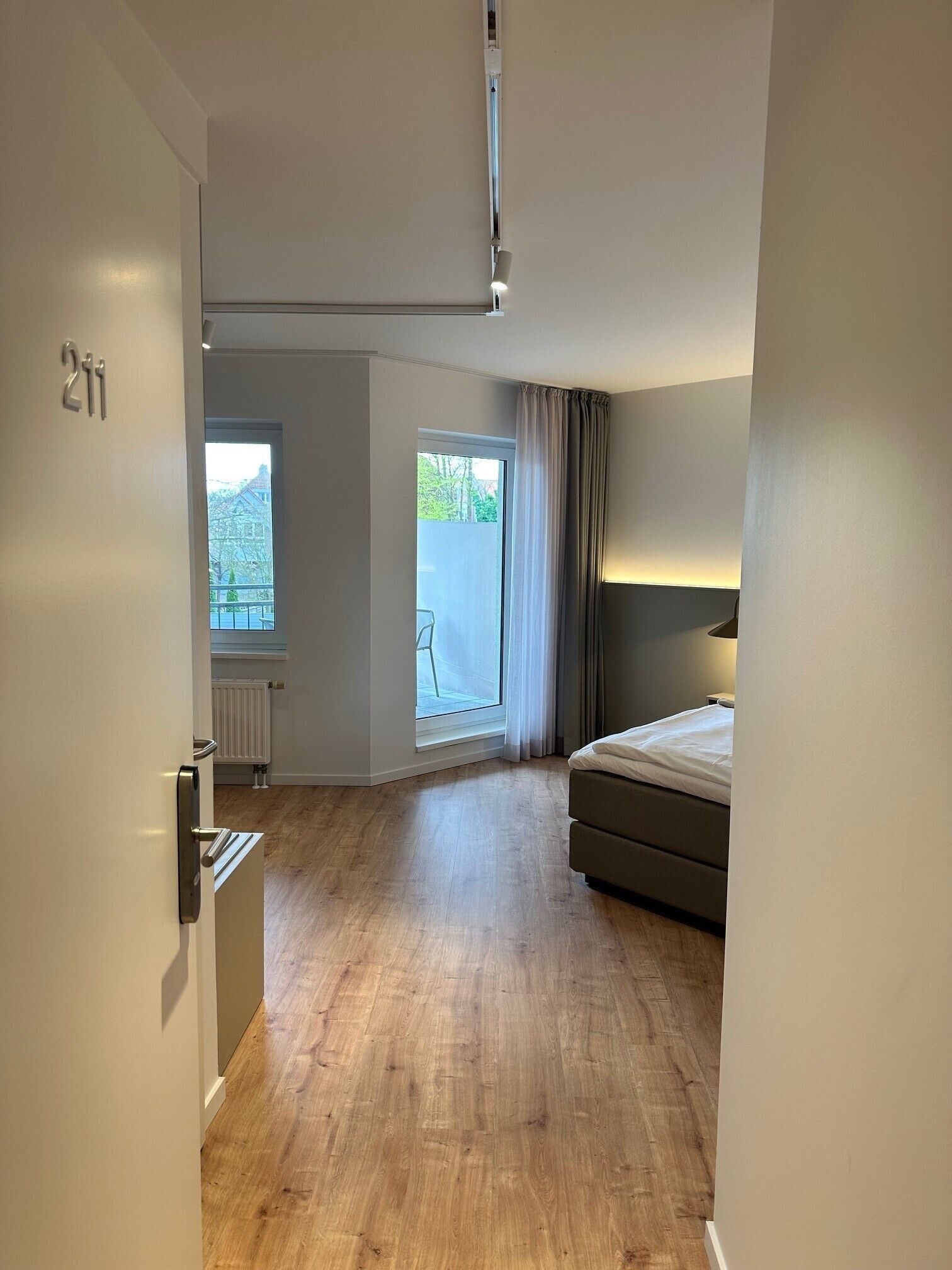 1 bedroom, premium bedding, in-room safe, desk