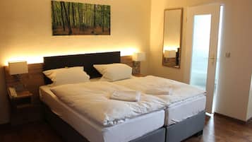 Doppelzimmer | Schreibtisch, kostenloses WLAN, Bettwäsche