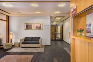 Lobby - Hotel Strohgäu (Korntal-Munchigan)