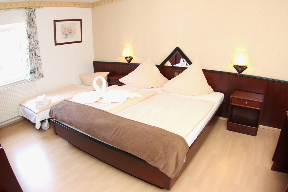Triple Room