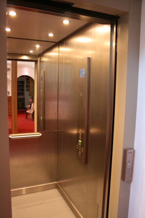 DĂ©tail de lâintĂ©rieur