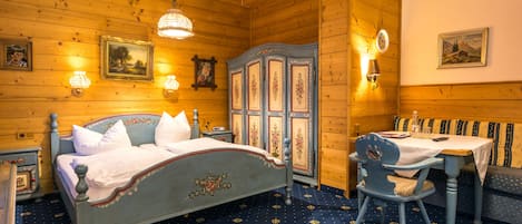 Studio (Waxenstein) | In-room safe, individually furnished, desk, free WiFi