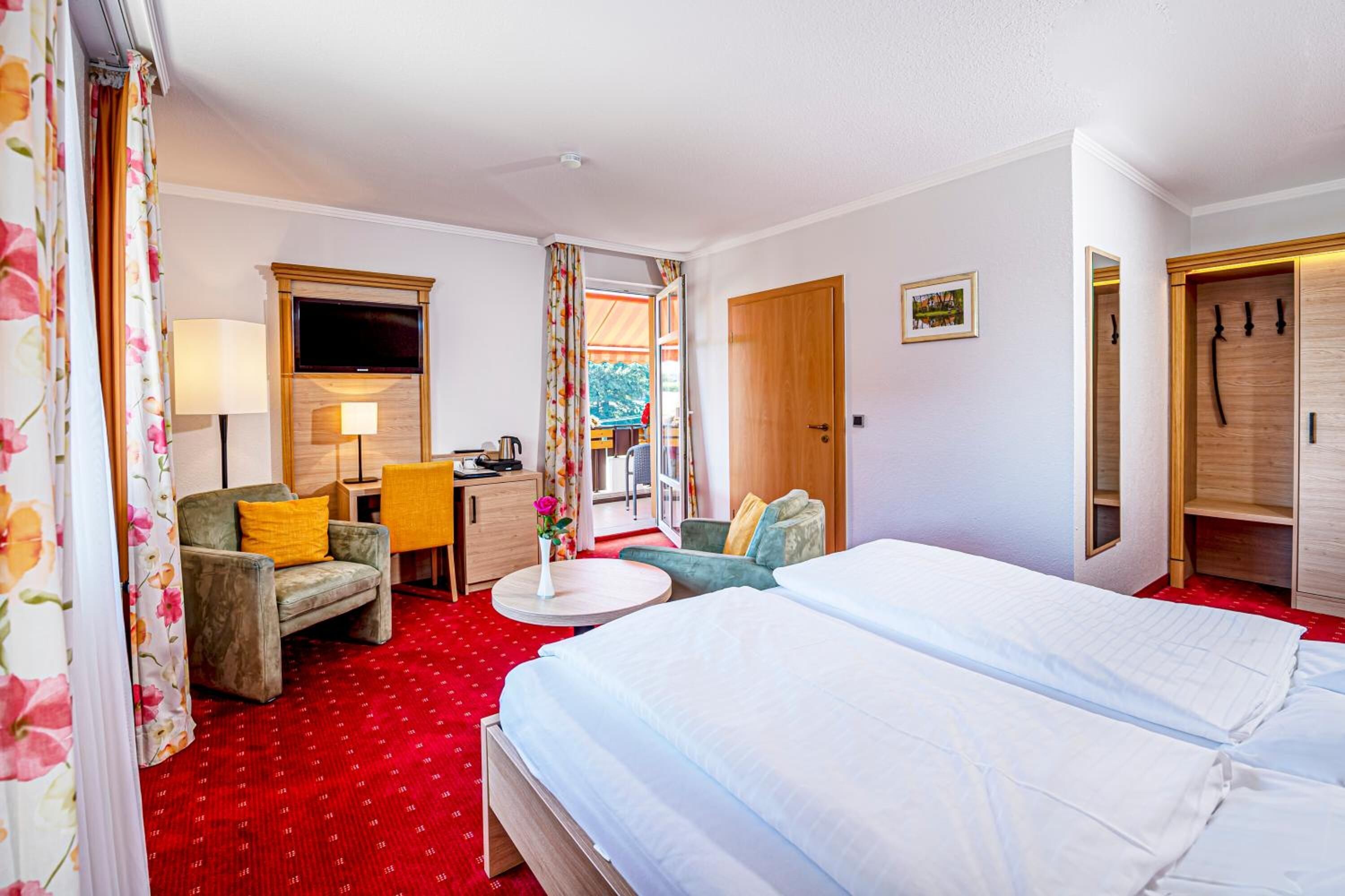 superior room, balcony | hypo-allergenic bedding, minibar, in-room safe, individually decorated