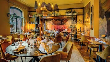 Dagelijks ontbijtbuffet (EUR 16.50 per persoon)