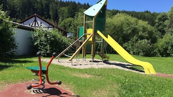 室外兒童遊樂區