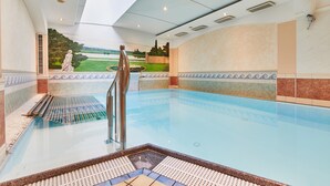 Indoor pool, open 8:00 AM to 8:00 PM, sun loungers - Das Reiners (Grafenau)