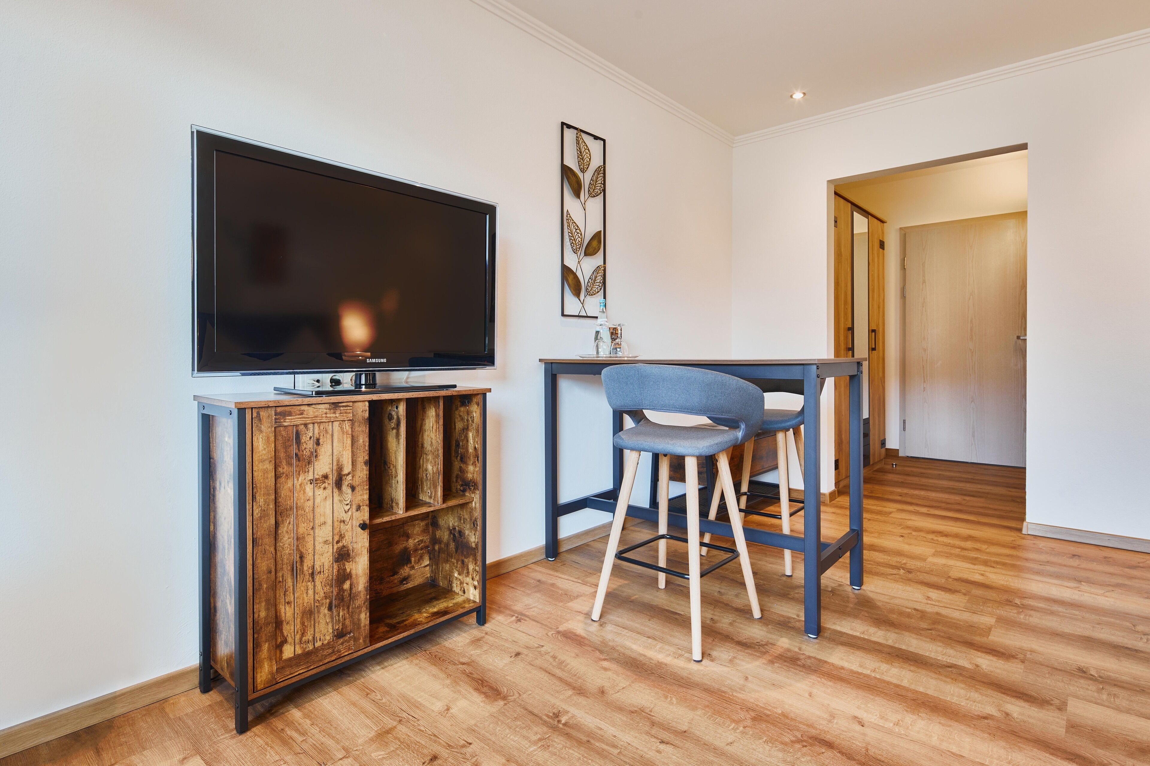 comfort double room (waldzeit) | in-room safe, free wifi, bed sheets