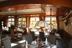 Restaurant - Hotel Landrestaurant Schnittker (Delbrueck)