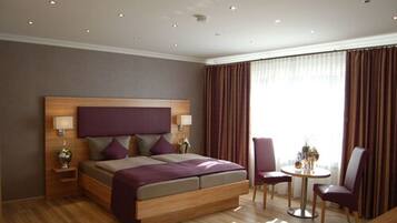 1 bedroom, desk, free WiFi, bed sheets