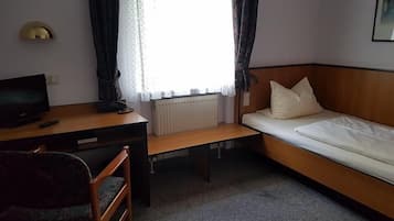 Desk, free WiFi, bed sheets
