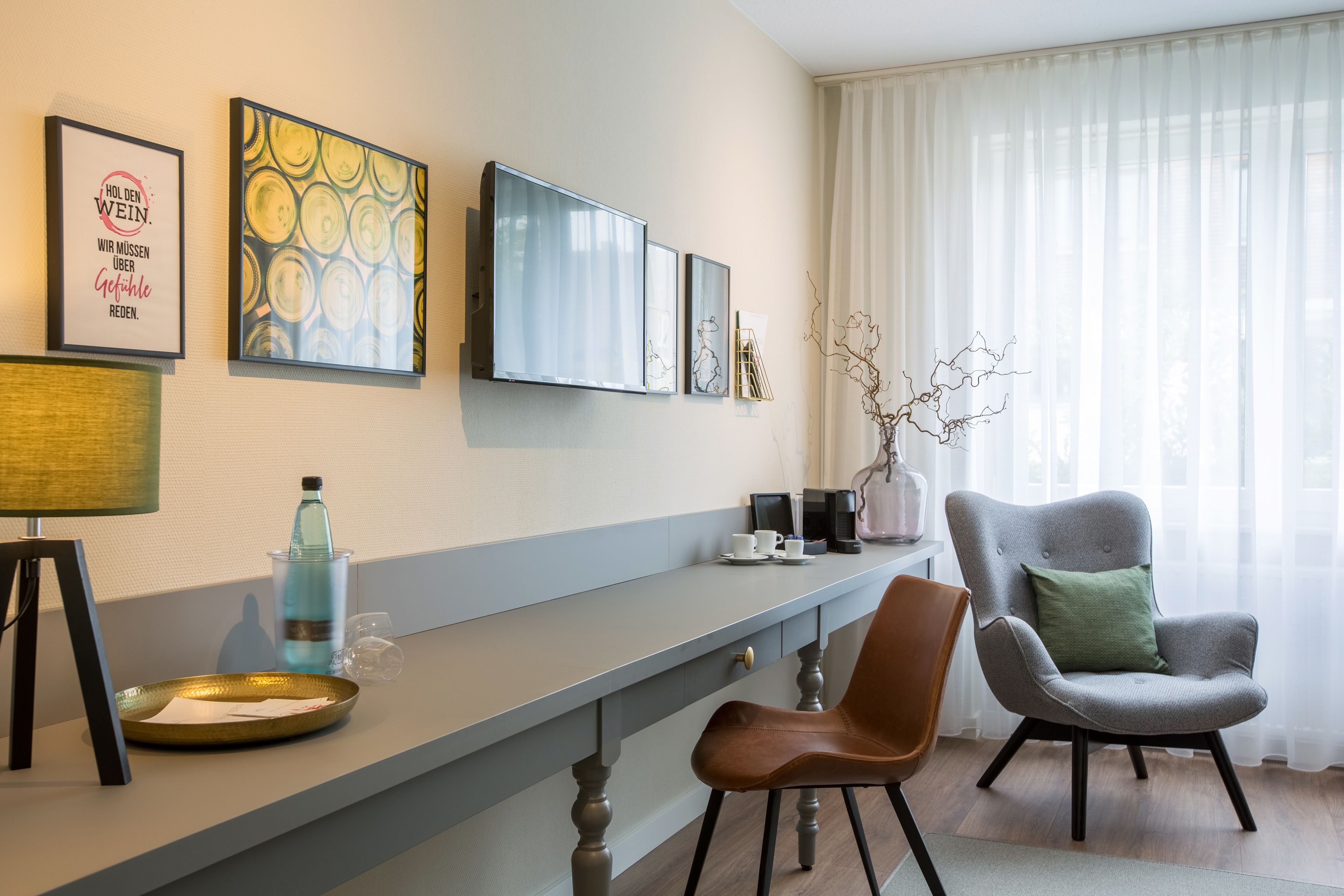 double room (ortswein) | living area | flat-screen tv