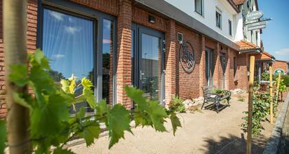 Hotel, Restaurant und Weinhandel Weinbek