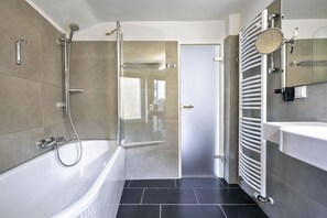 Superior-Zimmer | Badezimmer