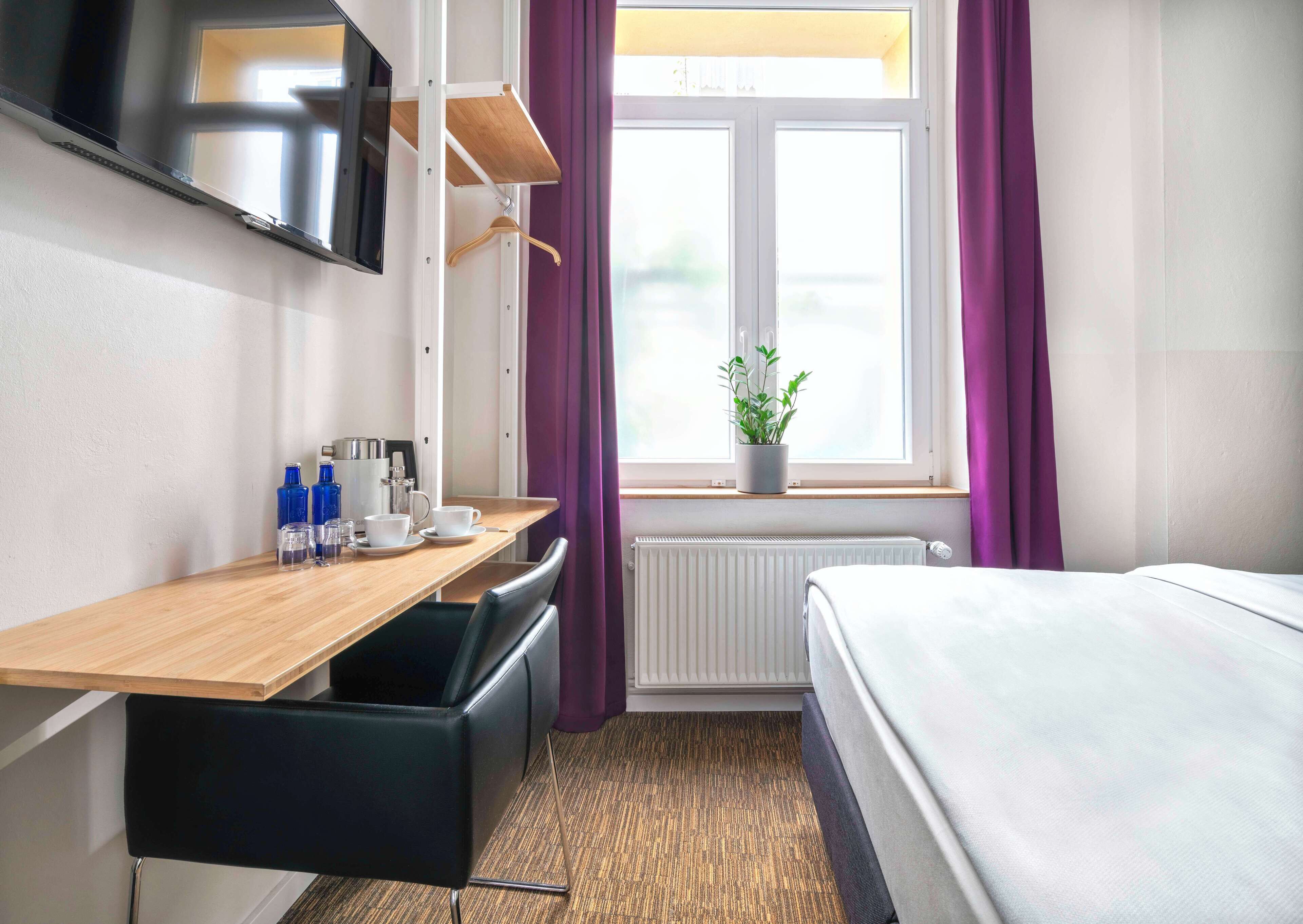 Hypo-allergenic bedding, in-room safe, individually furnished