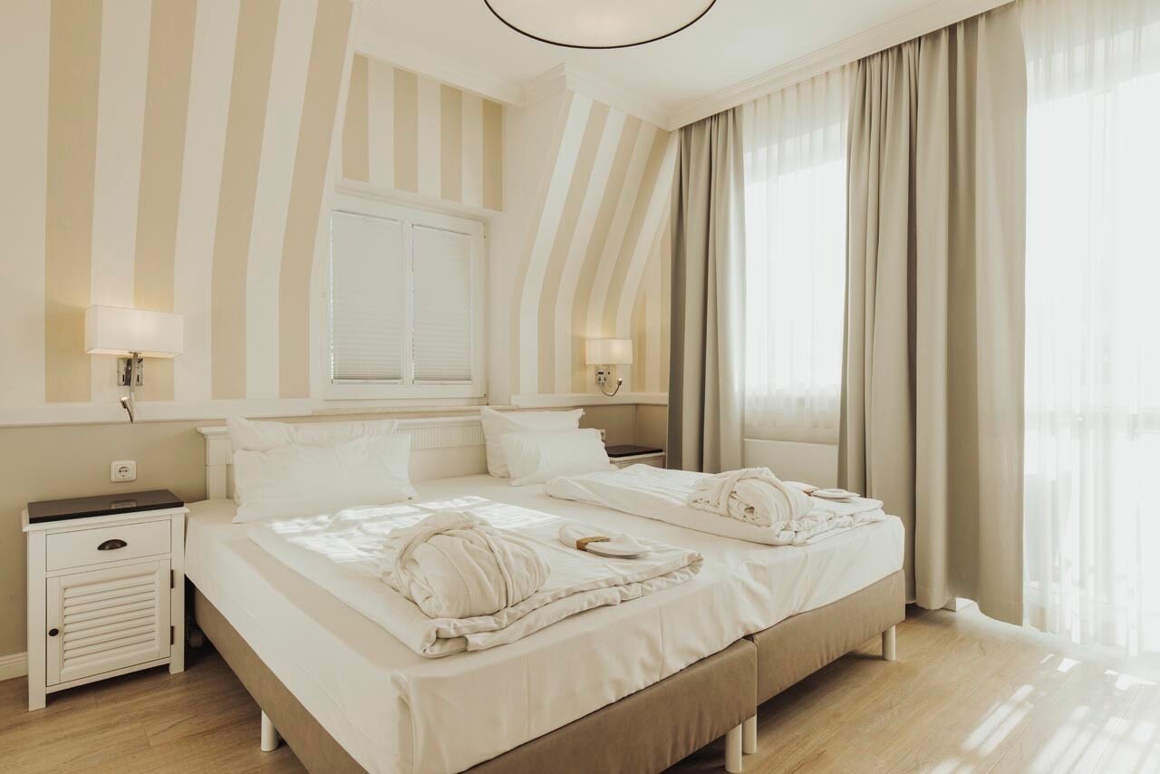 Quarto casal conforto | Escrivaninha, Wi-Fi de cortesia