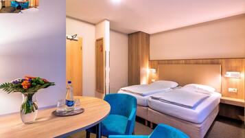 Bureau, Wi-Fi gratuit, draps fournis