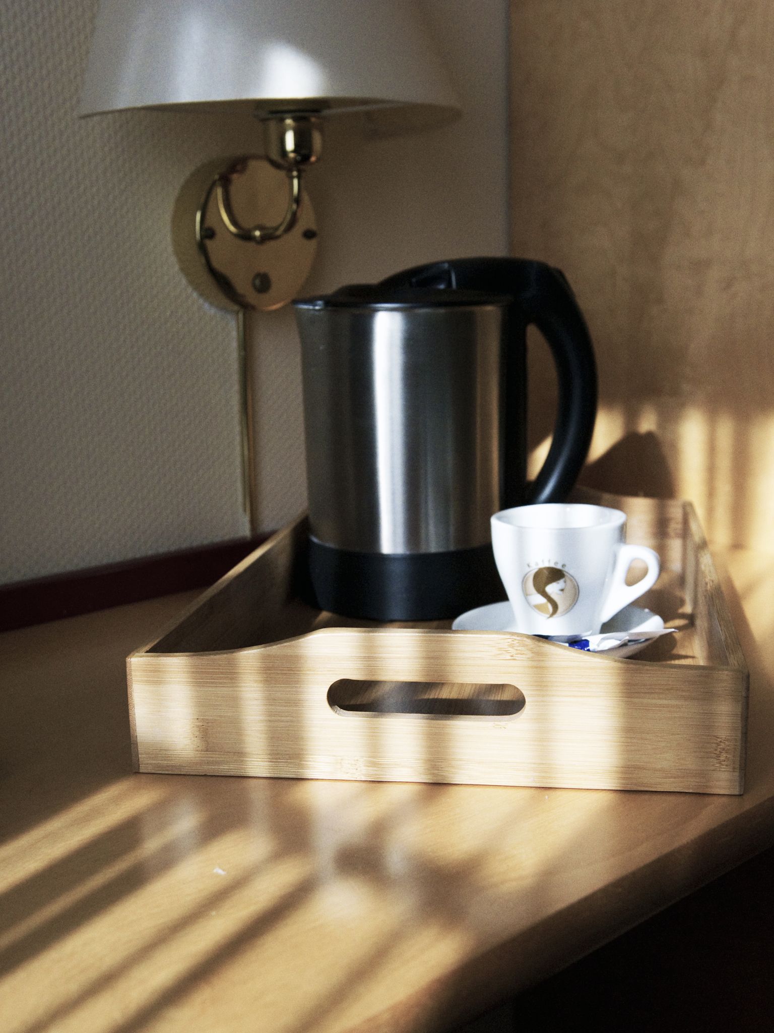single room | coffee and/or coffee maker