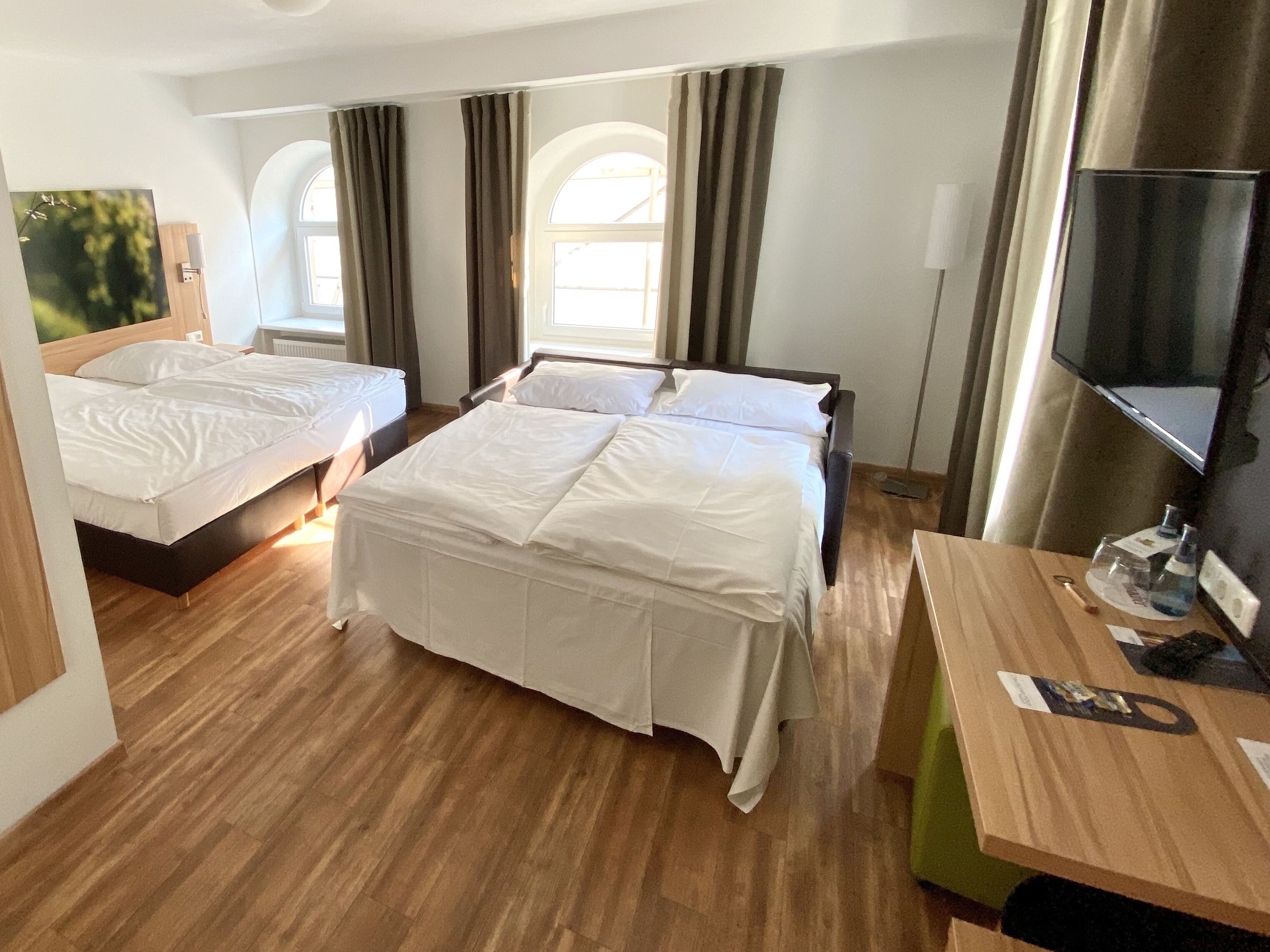 superior quadruple room | hypo-allergenic bedding, individually decorated, individually furnished