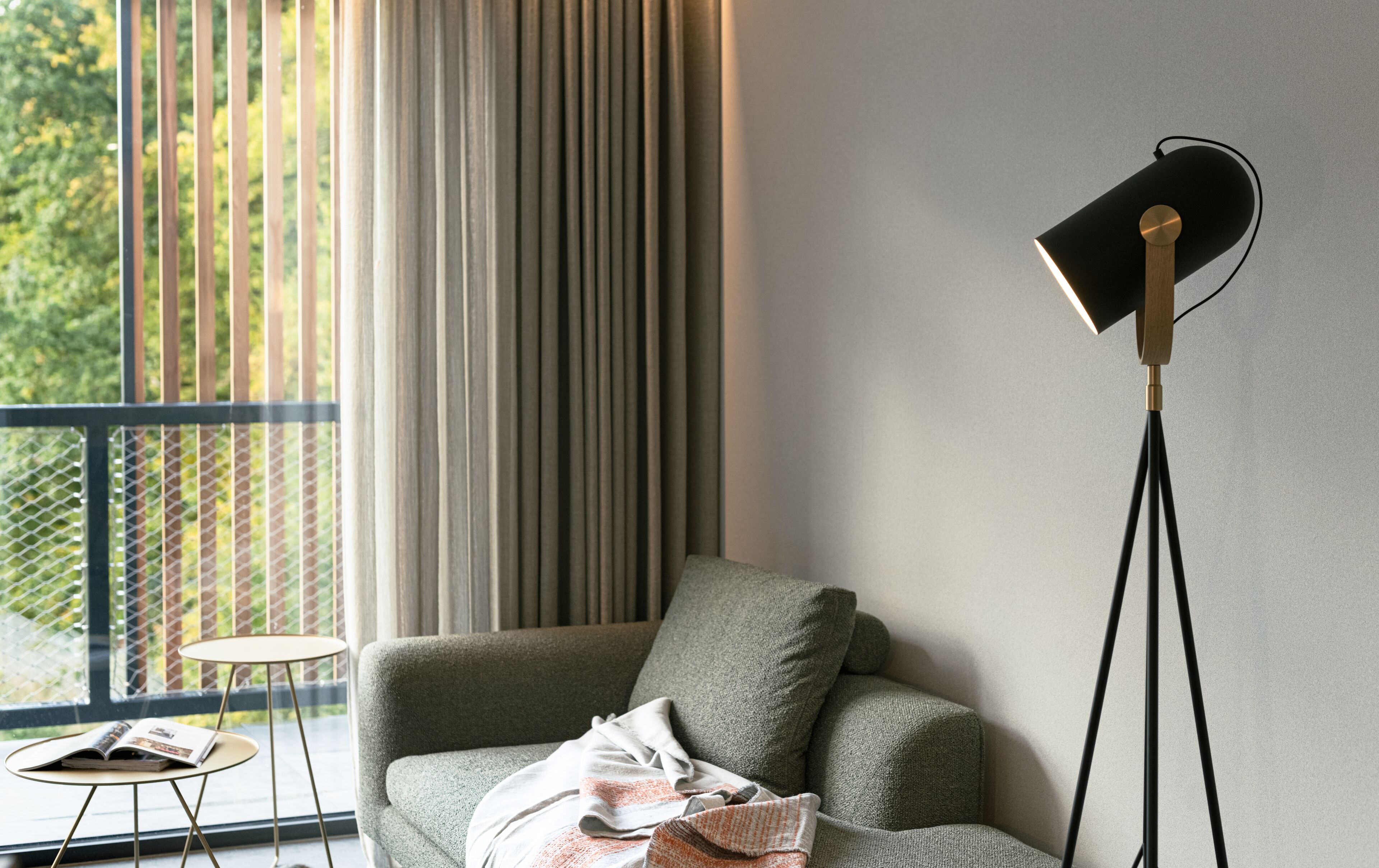 grand double room | living area | 55-inch smart tv with satellite channels, tv, netflix