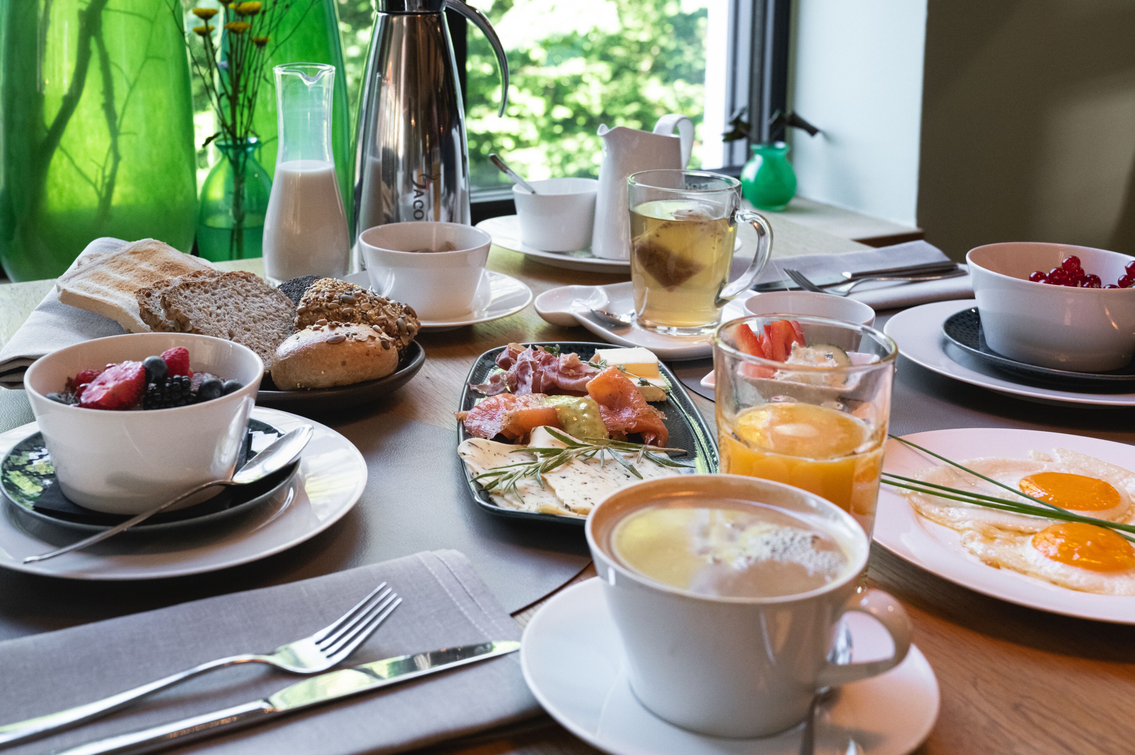 daily buffet breakfast (eur 20 per person)