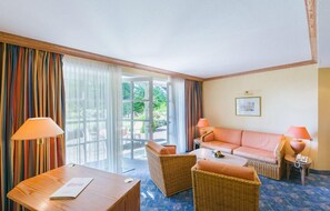 32-inch TV with cable channels - Hotel Landhaus Höpen (Schneverdingen)