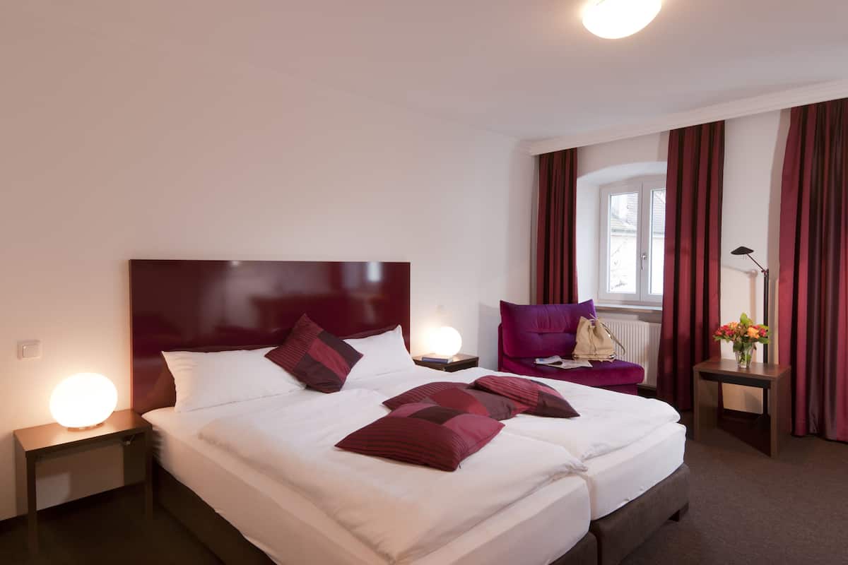 Desk, free WiFi, bed sheets