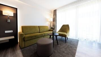 Superior Double Room, large bathroom, terrace | Premium bedding, minibar, in-room safe, desk