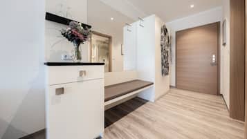 Superior Doppelzimmer, groĂes Badezimmer, Terrasse | Hochwertige Bettwaren, Minibar, Zimmersafe, Schreibtisch