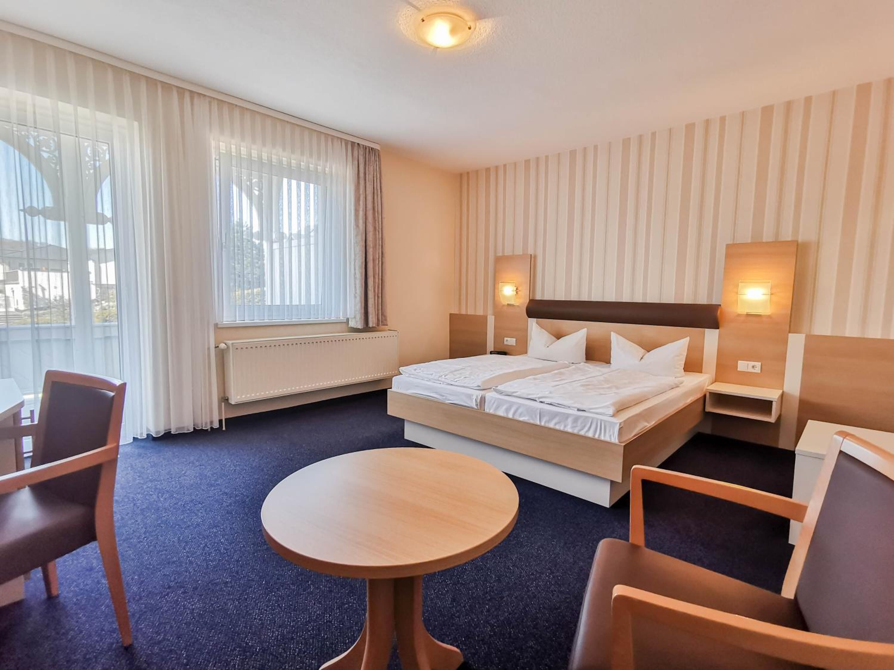 minibar, in-room safe, desk, laptop workspace