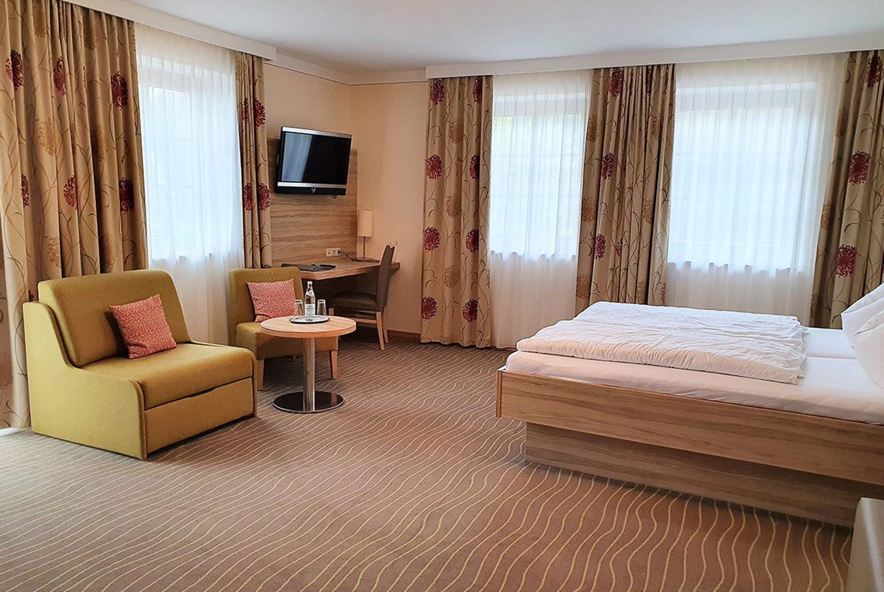 junior suite, balcony | premium bedding, in-room safe, desk, blackout curtains