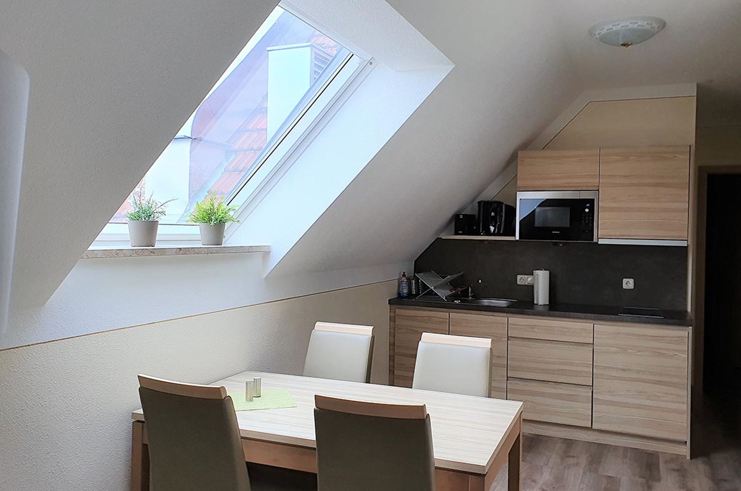 comfort suite, 1 king bed | private kitchenette