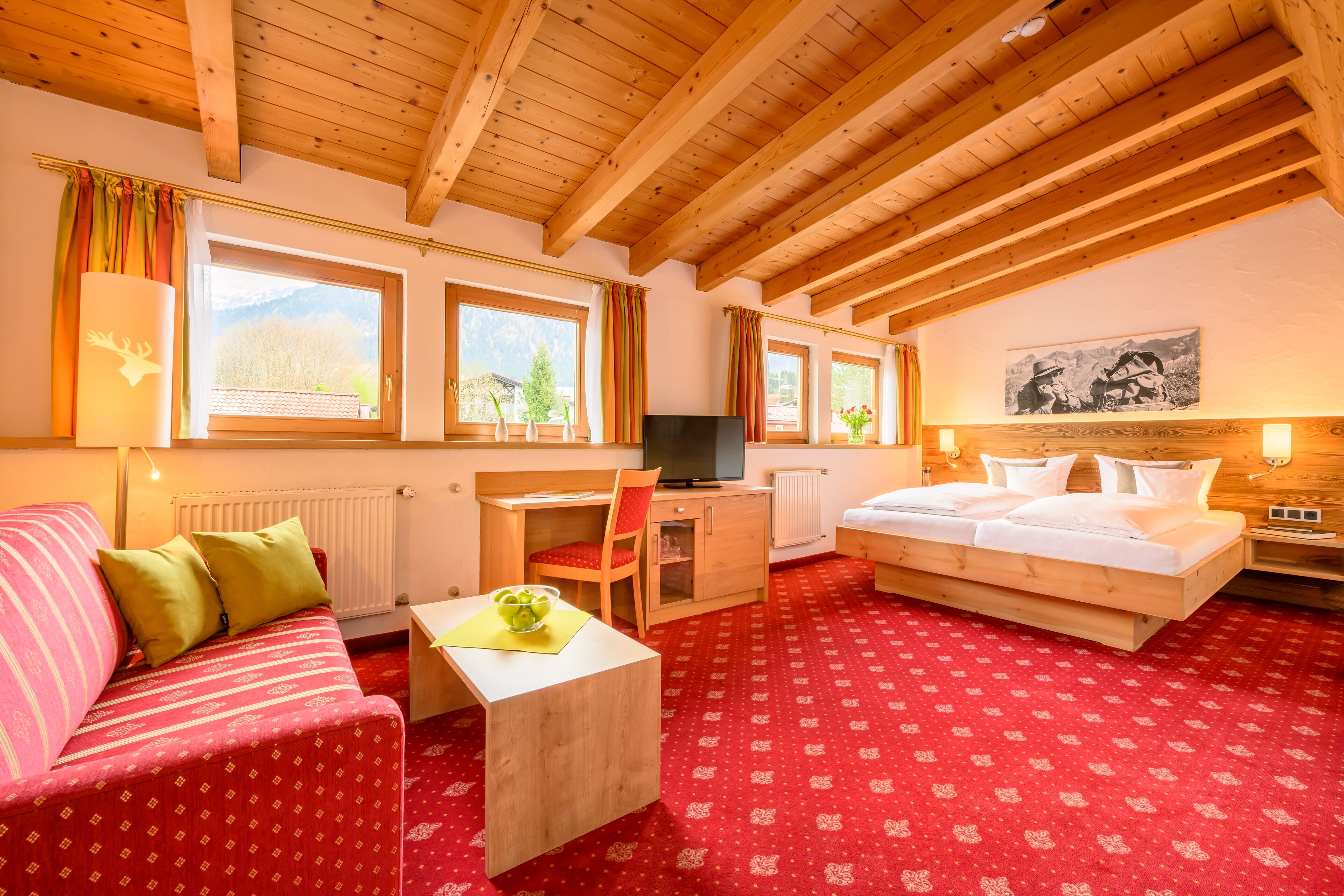 comfort double room, 1 king bed with sofa bed | hypo-allergenic bedding, minibar, in-room safe, desk