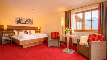 Comfort Double Room, 1 King Bed with Sofa bed | 1 bedroom, hypo-allergenic bedding, minibar, in-room safe