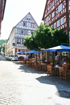 Outdoor dining - Hotel Schwanen (Mosbach)
