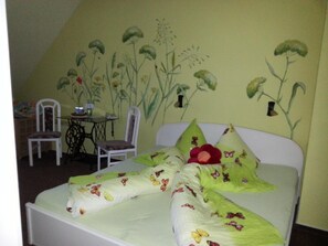 Desk, free WiFi, bed sheets
