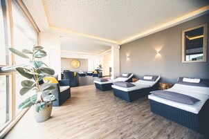 Body treatments, body wraps, body scrubs, facials, 2 treatment rooms