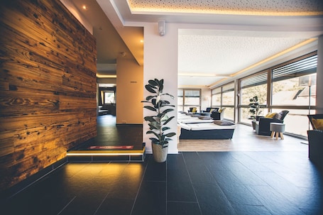 Body treatments, body wraps, body scrubs, facials, 2 treatment rooms