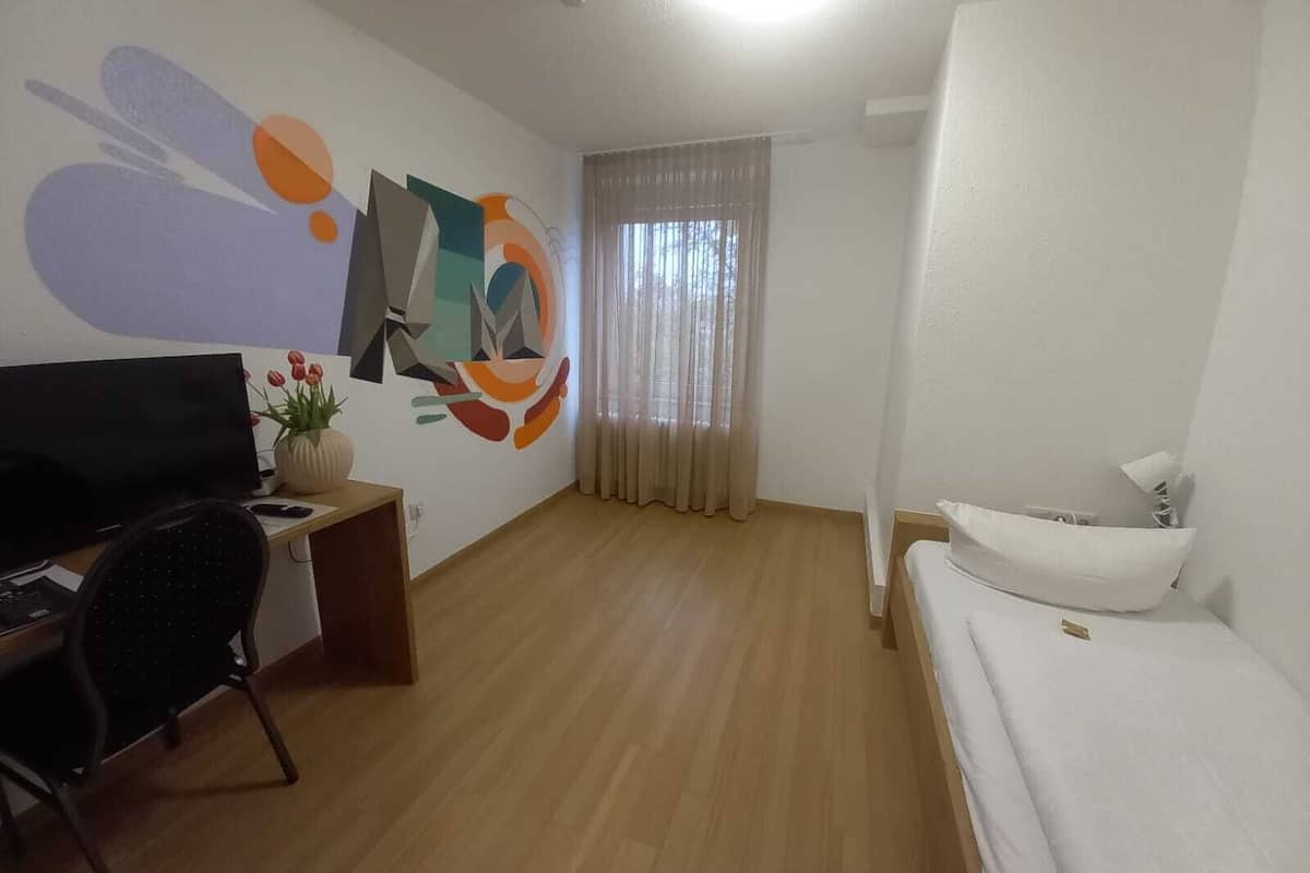 single room, ensuite | 1 bedroom