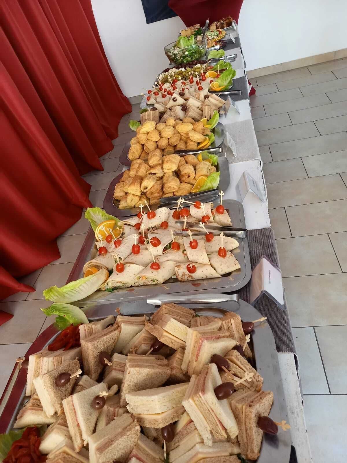 الطعام والشراب