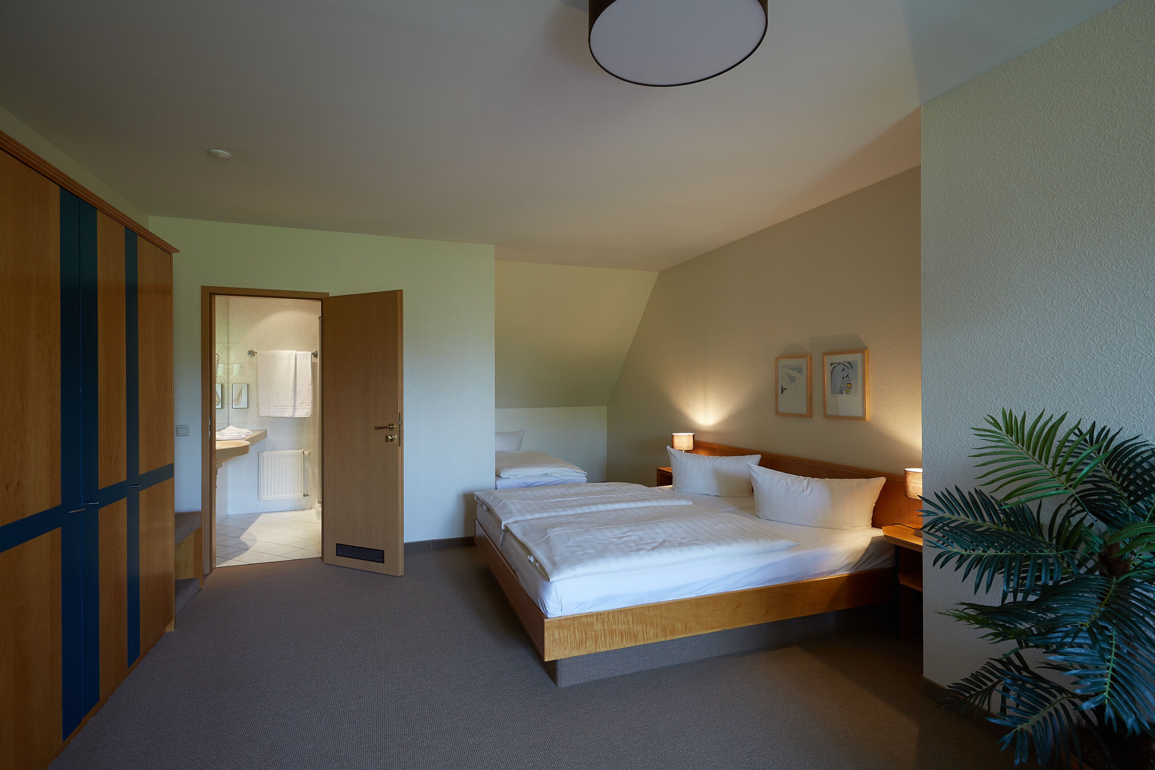 triple room | minibar, desk, blackout curtains, cots/infant beds