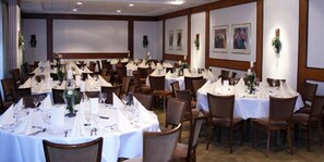 Breakfast and dinner served, Regional cuisine - Gasthaus Bonneberger Hof (Vlotho)