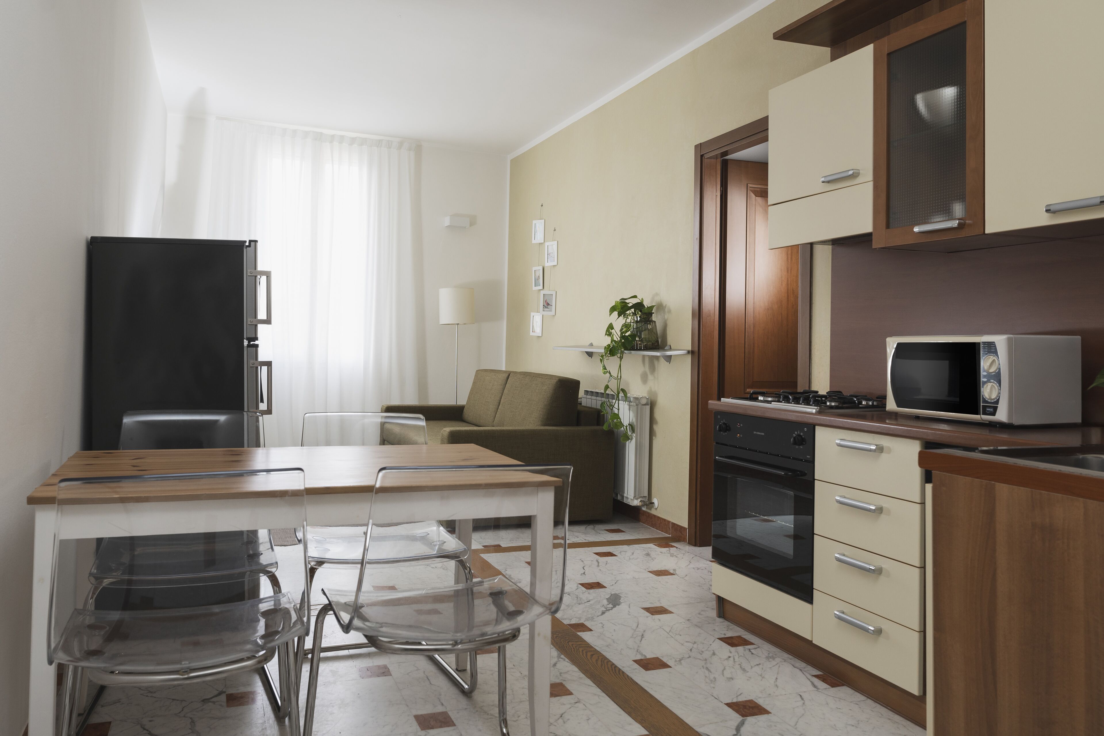 Apartment, 1 Bedroom, Kitchen | Living area