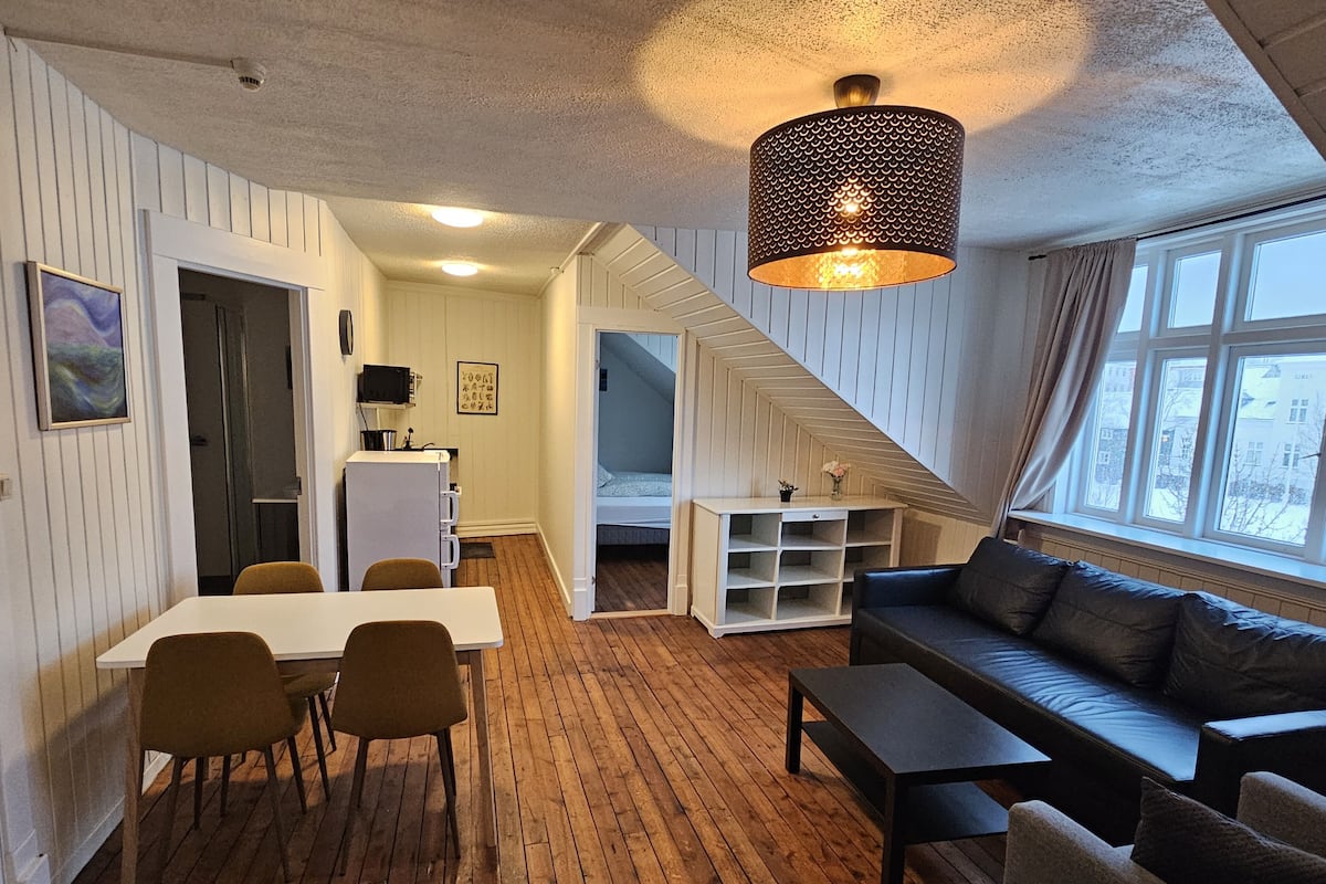 Two Bedroom Apartment - Self Check-in | Area soggiorno