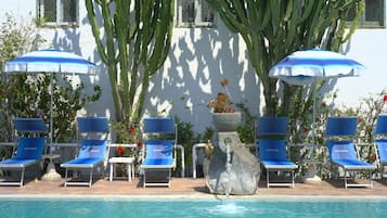 Bañera de hidromasaje exterior